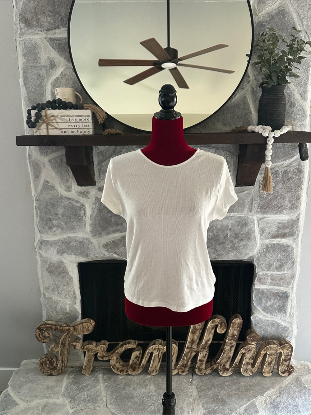 American Eagle Outfitters Women's Short Sleeve Crew Tee in White